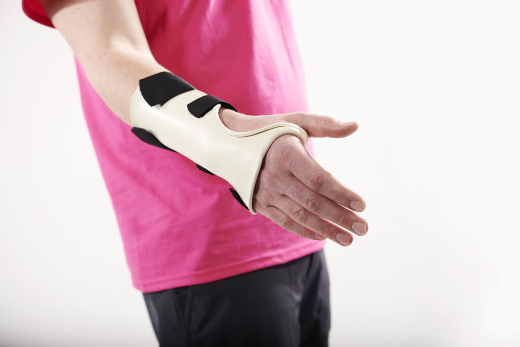 L'immagine attuale non ha un testo alternativo. Il nome del file è: TailorSplint-1.jpg